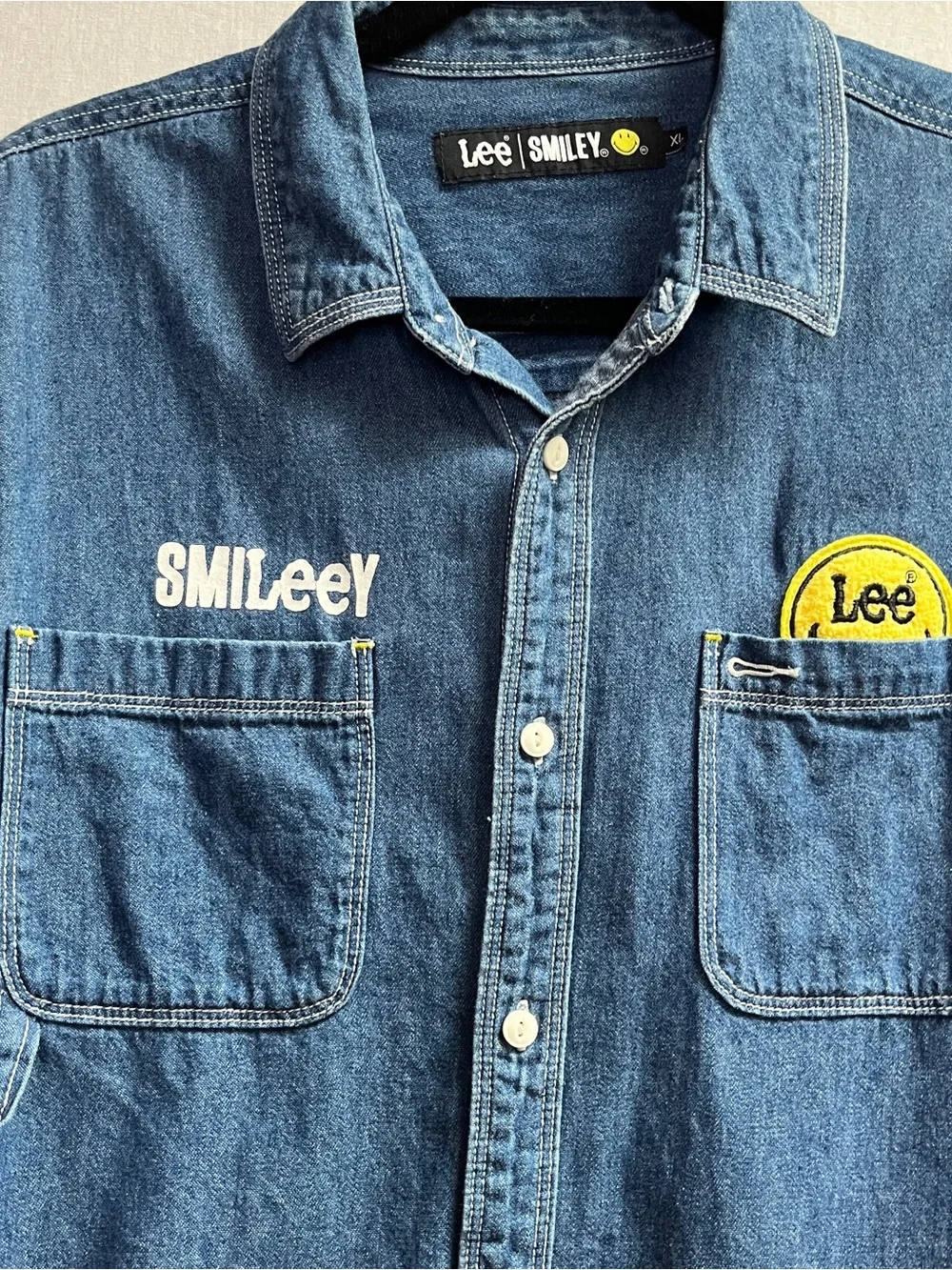 Lee Jeans x Smiley Face Collab Button Down Denim Shirt L - Picture 3 of 6